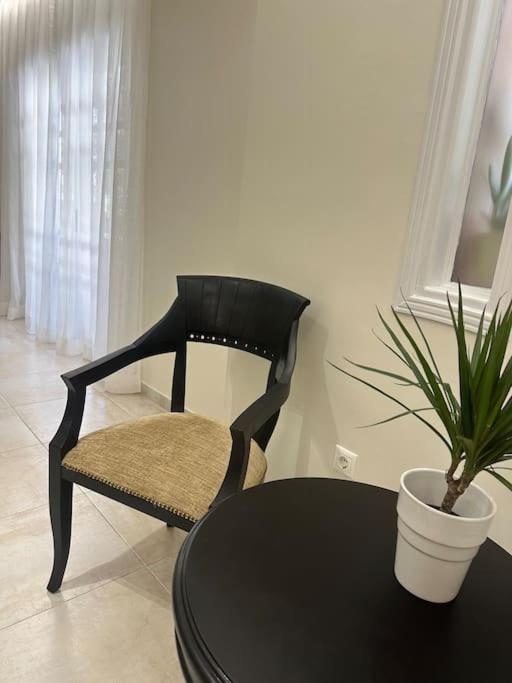 Eclectic Apartment Near Downtown Heraklion Exterior foto