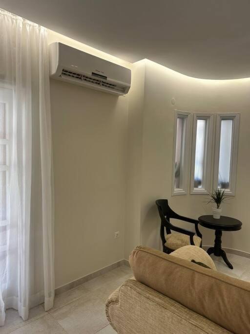 Eclectic Apartment Near Downtown Heraklion Exterior foto